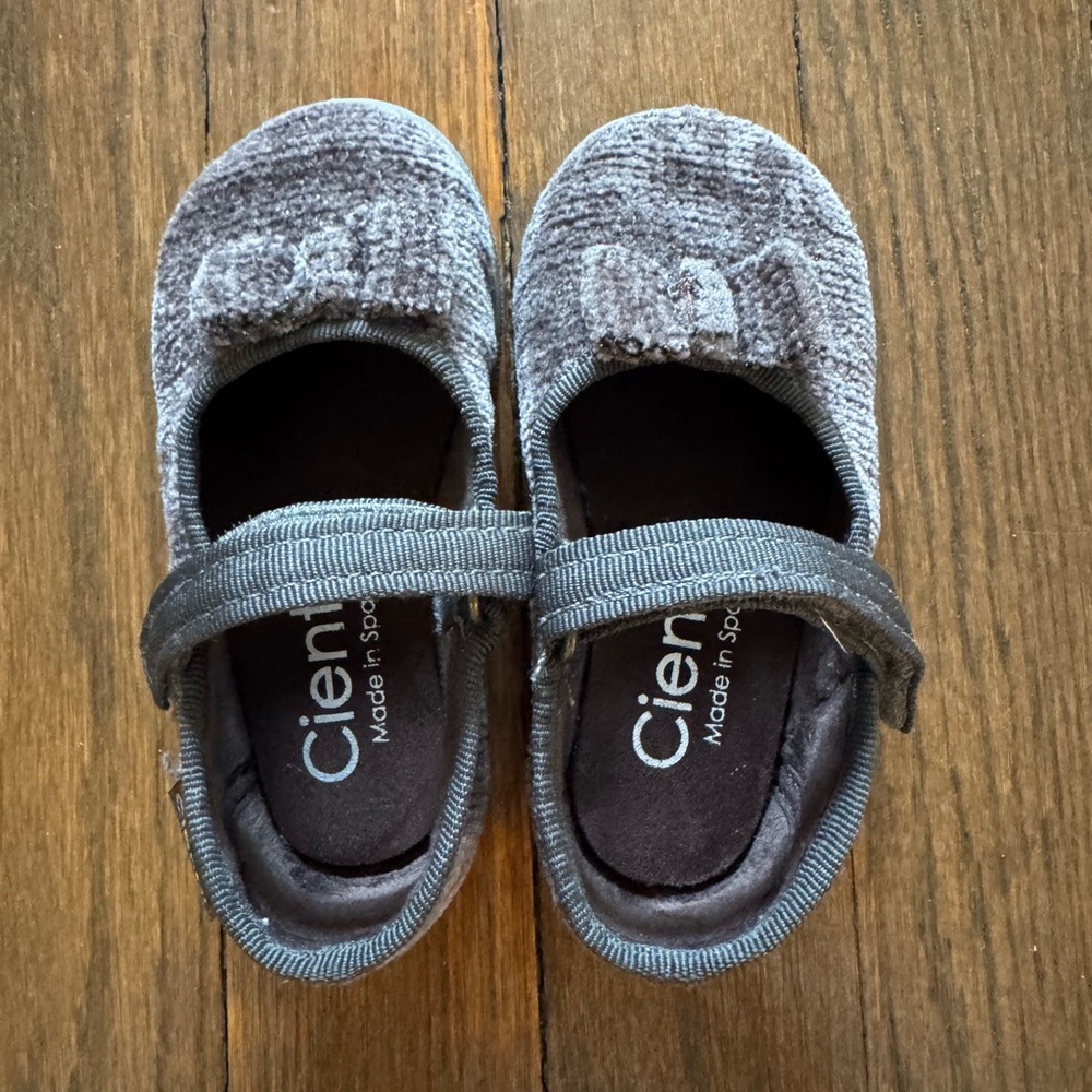 Cienta Gray Kids Shoes